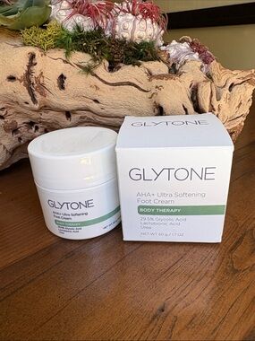 Glytone Aha+ Ultra Softening Foot Cream 1.7oz